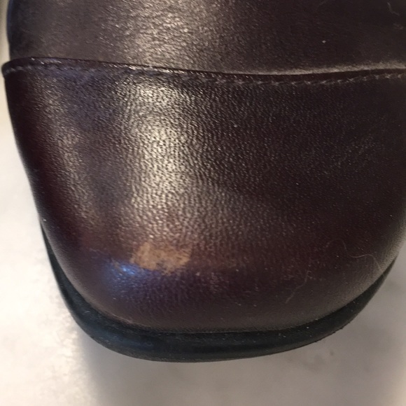 Low heeled leather work shoe - Picture 7 of 8